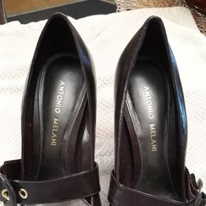 Womens closed toed  Dress Shoes